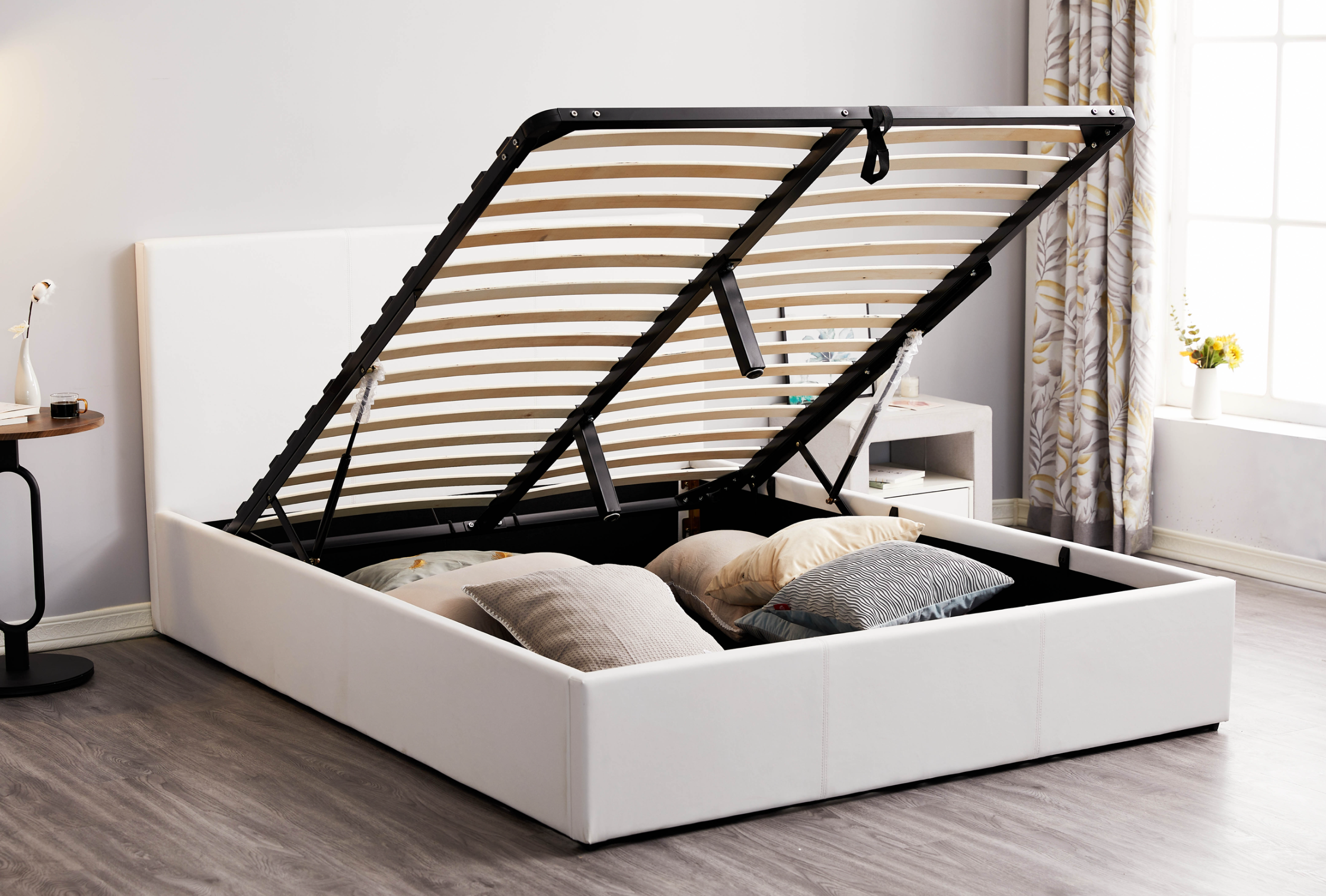 Monarch Queen Size Pu Leather Lift-up Storage Bed